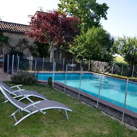 فندق مبيت وإفطار Dhotes Au Pigeonnier 3*